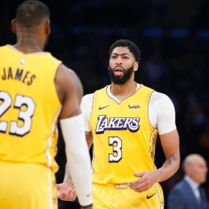 福克斯关键球定乾坤国王击败开拓者锁定季后赛