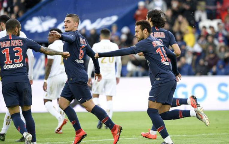 斯特拉斯堡补时阶段连入两球上演惊天逆转  斯特拉斯堡补时阶段连入两球上演惊天逆转