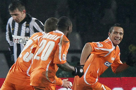 尤文图斯爆冷负于乌迪内斯卫冕之路再遇坎坷  尤文图斯爆冷负于乌迪内斯卫冕之路再遇坎坷