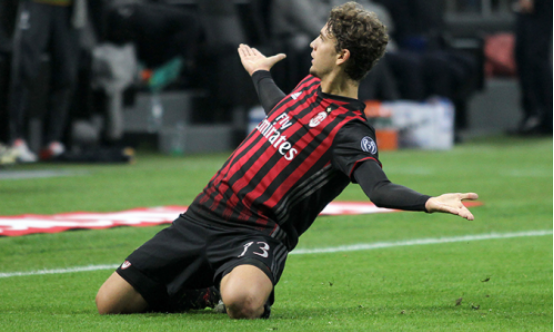 拉齐奥客场奏凯,蓝鹰展翅翱翔亚平宁赛场  拉齐奥客场奏凯,蓝鹰展翅翱翔亚平宁赛场